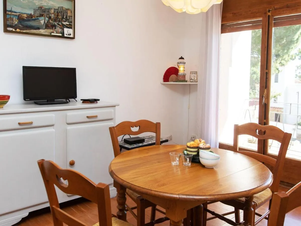 Apartment Les Cigales By Interhome L'Escala