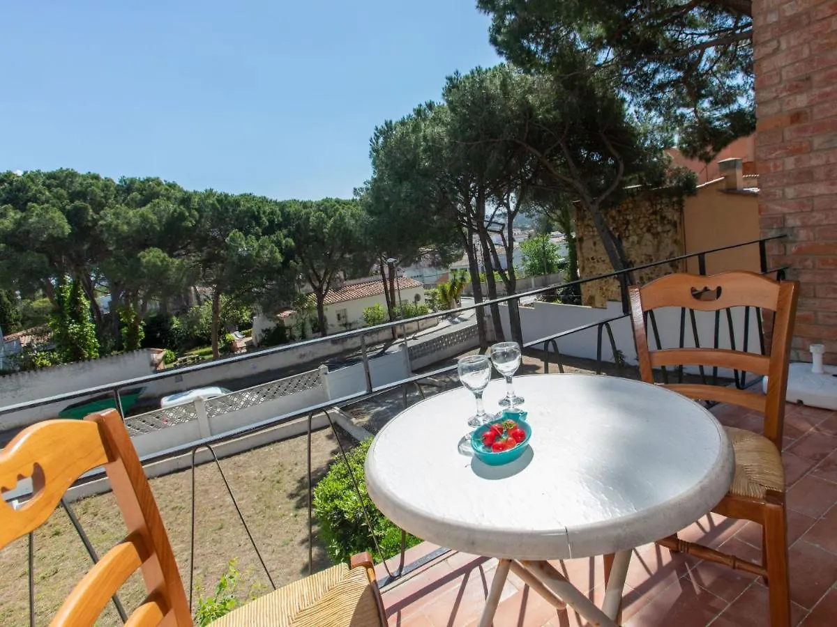 Apartment Les Cigales By Interhome L'Escala Spain